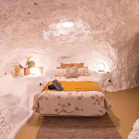 White Cliffs Accommodation -Daybreak Dugout - Unique Cave House Zewnętrze zdjęcie