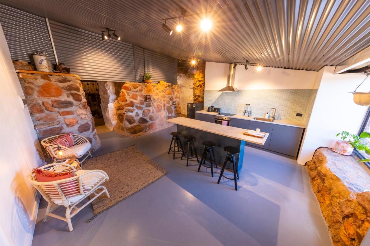 White Cliffs Accommodation -Daybreak Dugout - Unique Cave House Zewnętrze zdjęcie